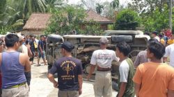 Kondisi kendaraan yang ditumpangi 5 pedagang Jaket keliling asal Garut di Sumatera Selatan