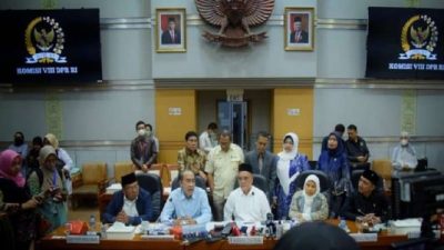 Komisi VII DPR RI jumpa pers terkait RDP biaya haji dengan Kementerian Agama